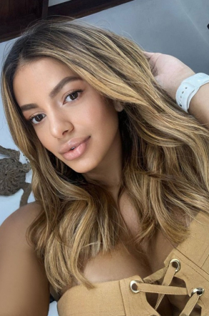 Escort Majurka from Central London